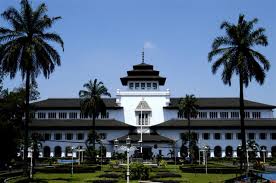 Tarif Parkir di Bandung
